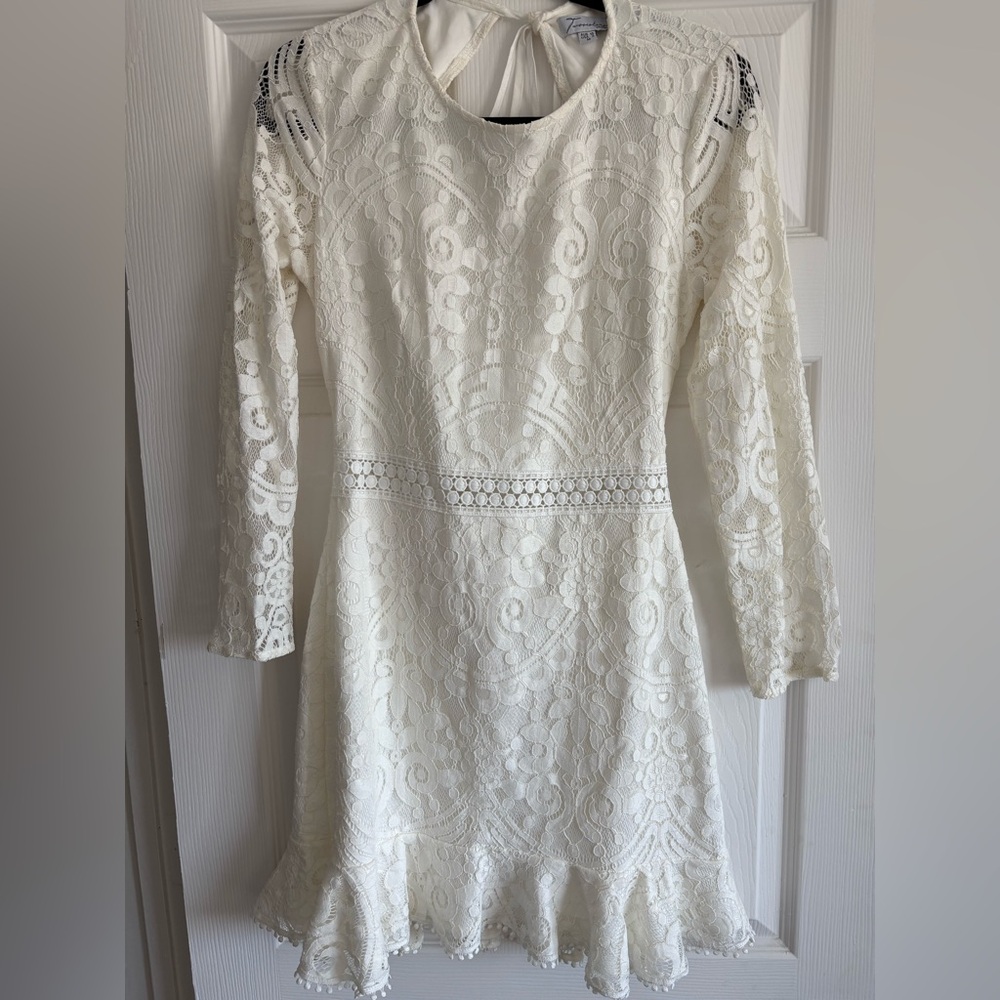 Elegant White Lace Dress